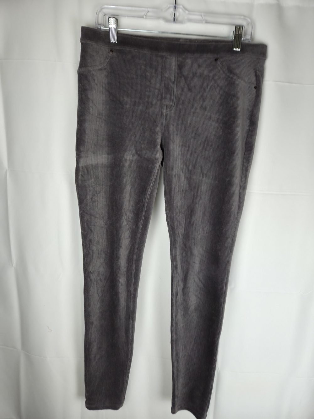 HUE Gray Suede-Look Skinny Jeans